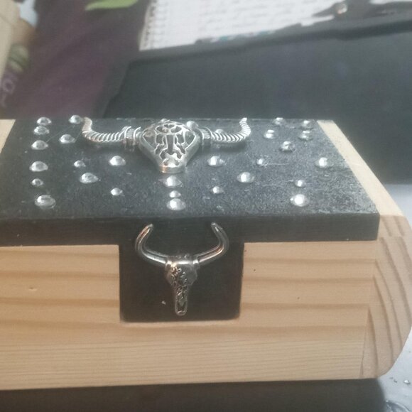 Handmade Bull Ox Black Trinket Jewelry Box - Picture 8 of 8